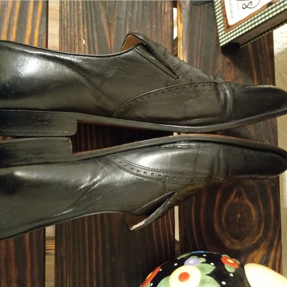 VINTAGE PIERRE CARDIN DRESS SHOES - Picture 6 of 8